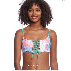 Body Glove Petra tie dye swim bikini top. Size X. NWT. Never worn.